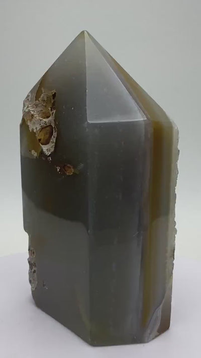 Agate geode obelisk